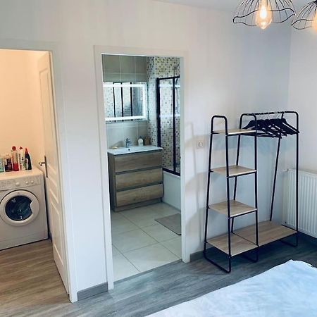 Appartement Proche Asterix, Stade De France, Chantilly, Roissy, Piscine Saisonniere La Chapelle-en-Serval Екстериор снимка