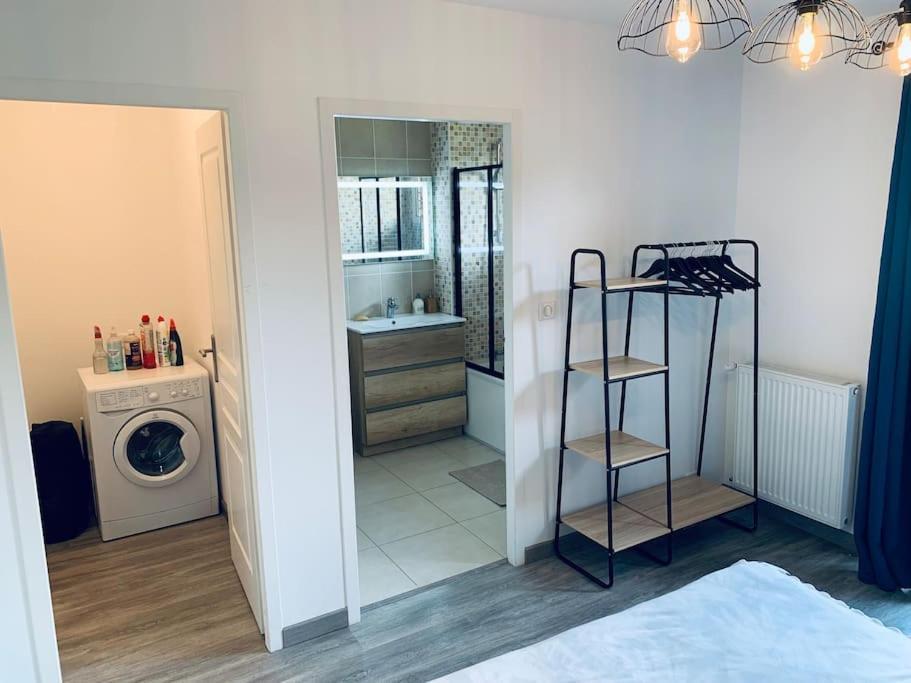 Appartement Proche Asterix, Stade De France, Chantilly, Roissy, Piscine Saisonniere La Chapelle-en-Serval Екстериор снимка