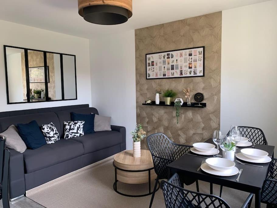 Appartement Proche Asterix, Stade De France, Chantilly, Roissy, Piscine Saisonniere La Chapelle-en-Serval Екстериор снимка